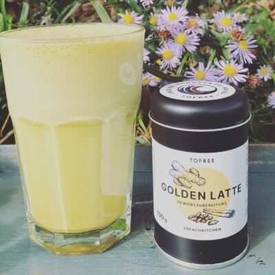 TOFREE’s GOLDEN LATTE – GEWÜRZZUBEREITUNG – front TOFREE’s GOLDEN LATTE – GEWÜRZZUBEREITUNG - front